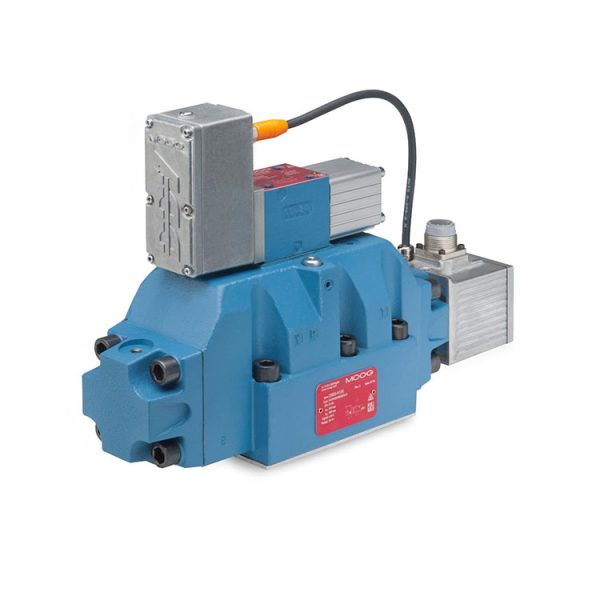 MOOG HYDRAULIC VALVE
